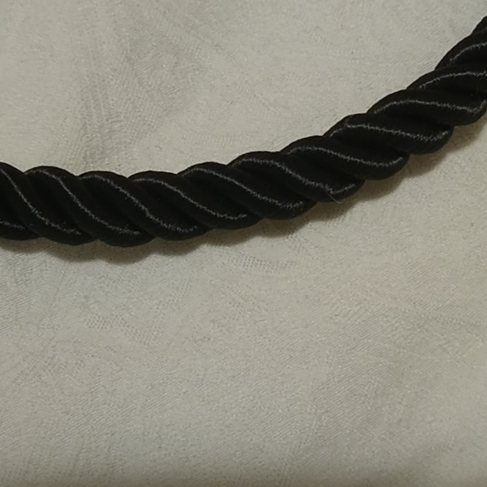 Necklace - Picture 3 of 3